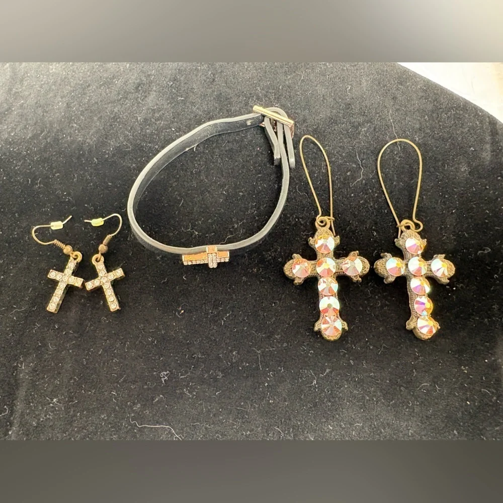Gold Tone and Rhinestone Cross Earrings and Bracelet Set